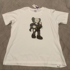 Kaws x Uniqlo Tee